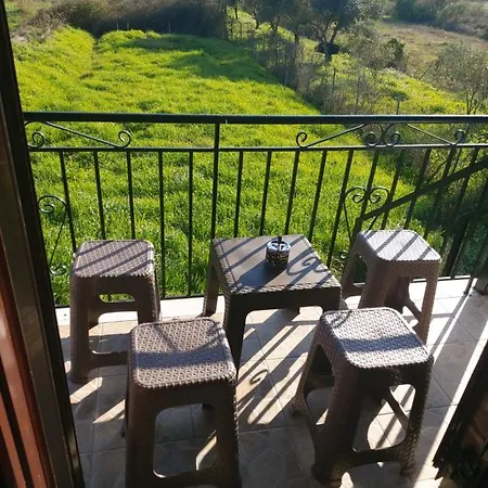 Magda Semesterbostad Perivoli (Corfu)